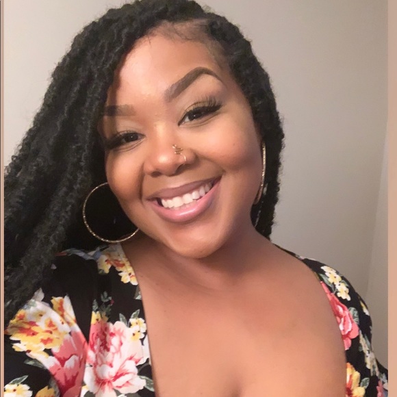 Meet your Posher, Shanisha - Picture 11 of 17